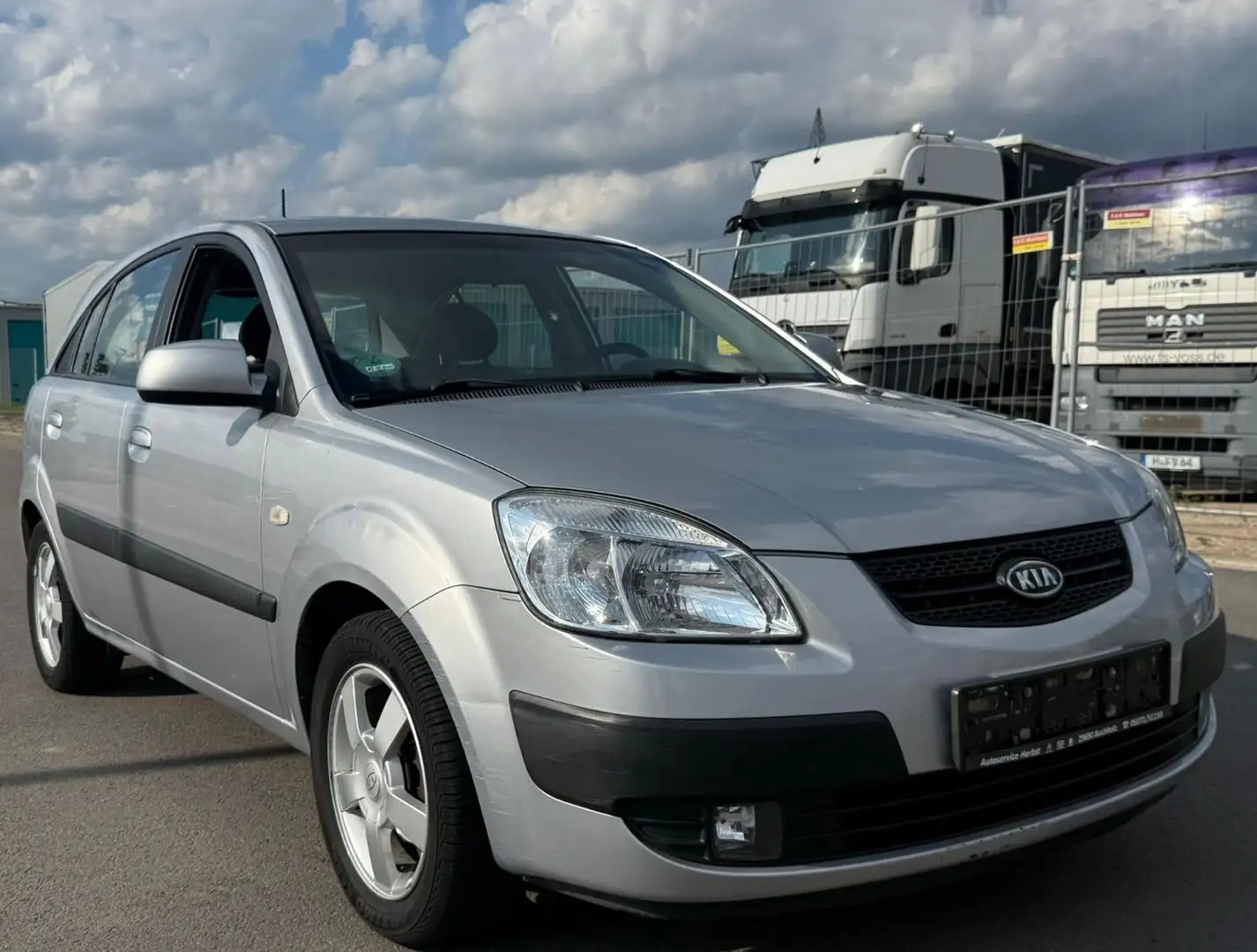 Kia Rio 1.4 EX Klima|Ahk|Tüv NEU|Alufelgen. Plateado - 2