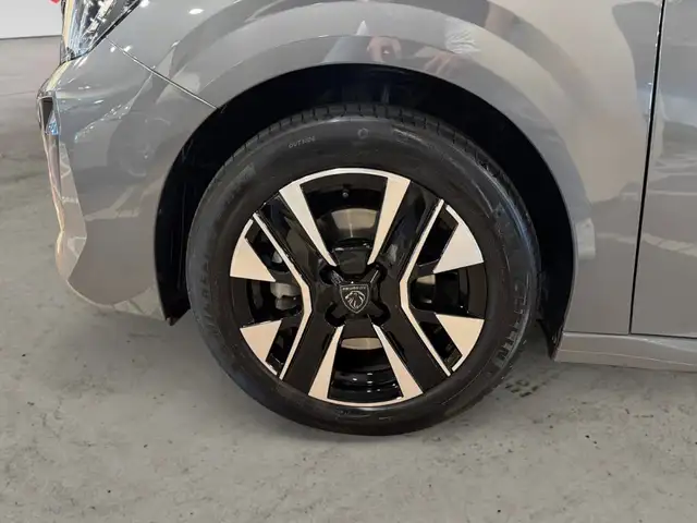 Peugeot 208 view 7