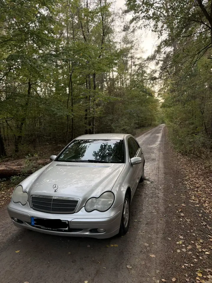 Mercedes-Benz C 220