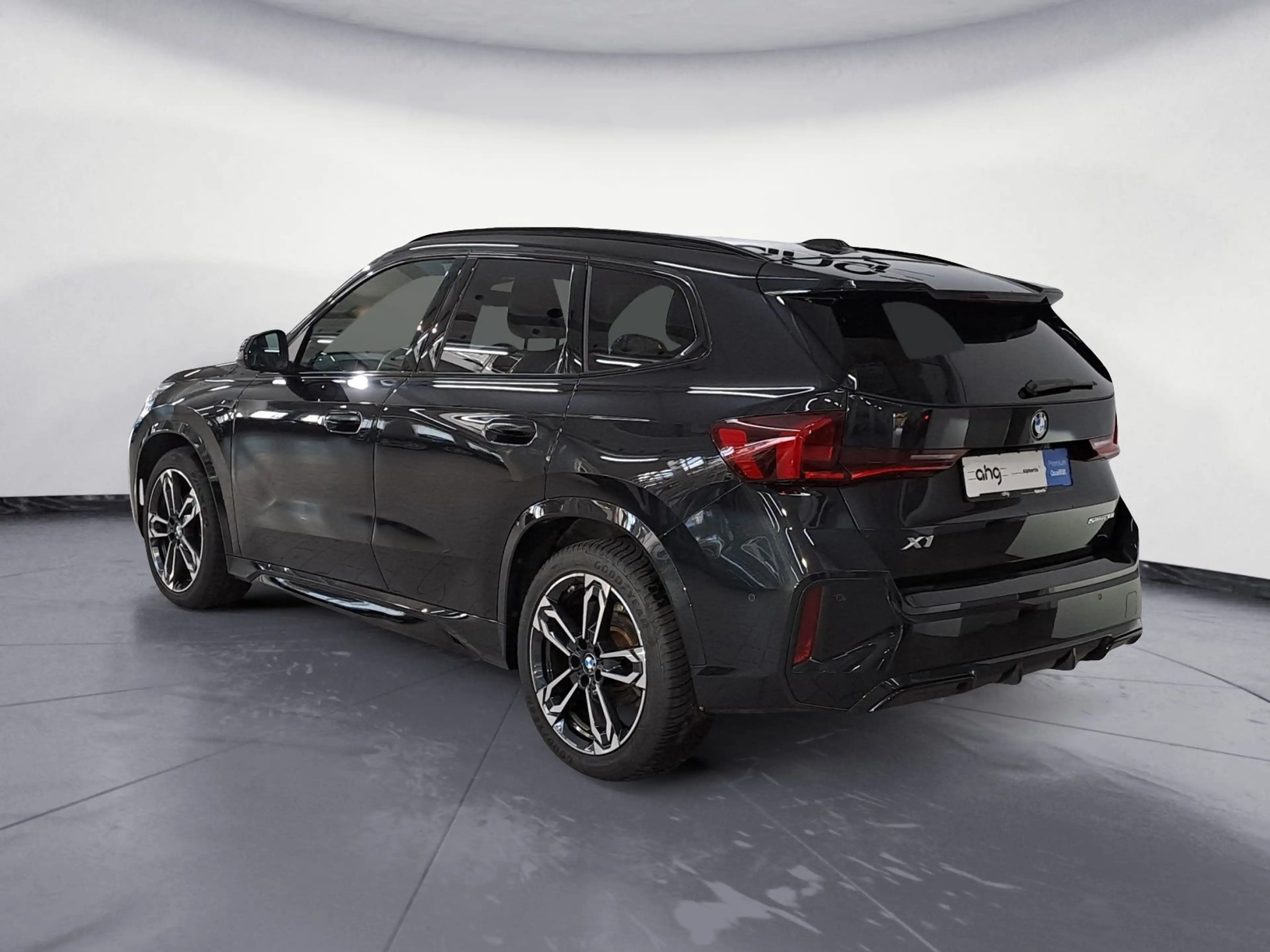 BMW X1 sDrive20i M Sportpaket AHK Harman&Kardon 19 Z — photo 5