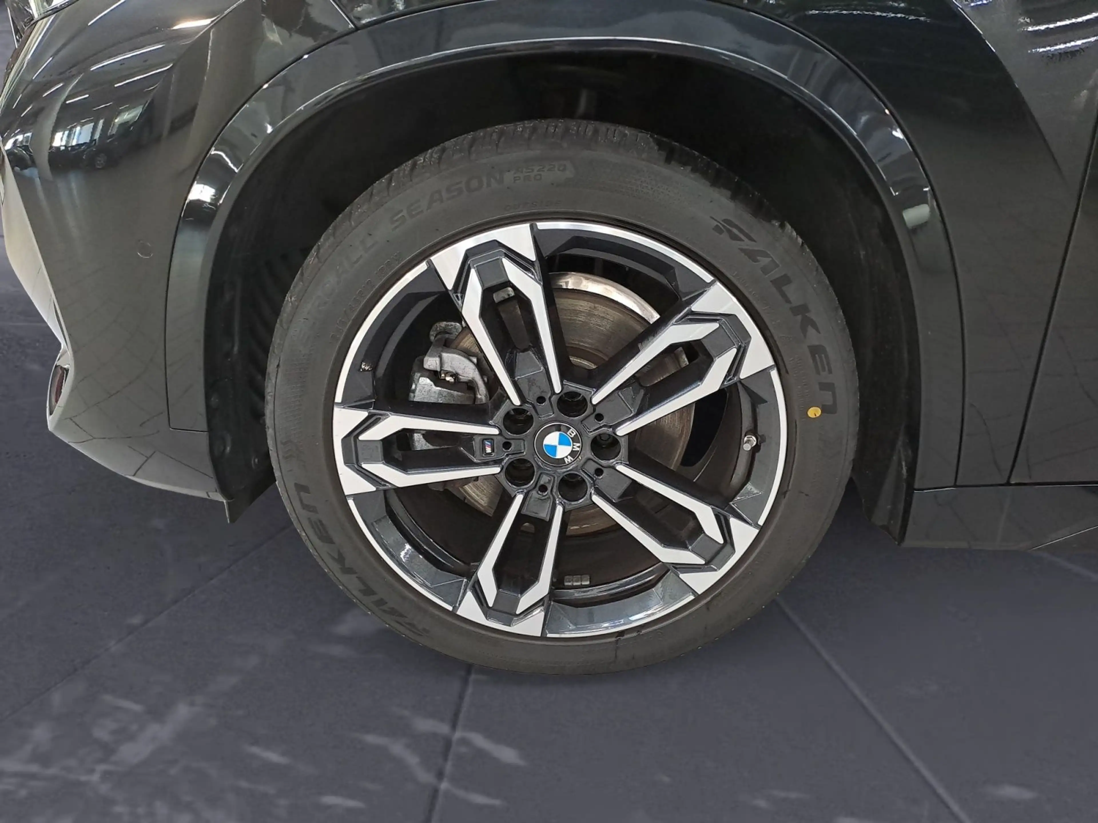 BMW X1 sDrive20i M Sportpaket AHK Harman&Kardon 19 Z — photo 8