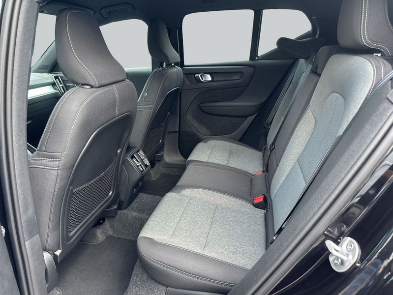Volvo XC40 XC40 B3 B DKG Plus Black Edition — photo 10