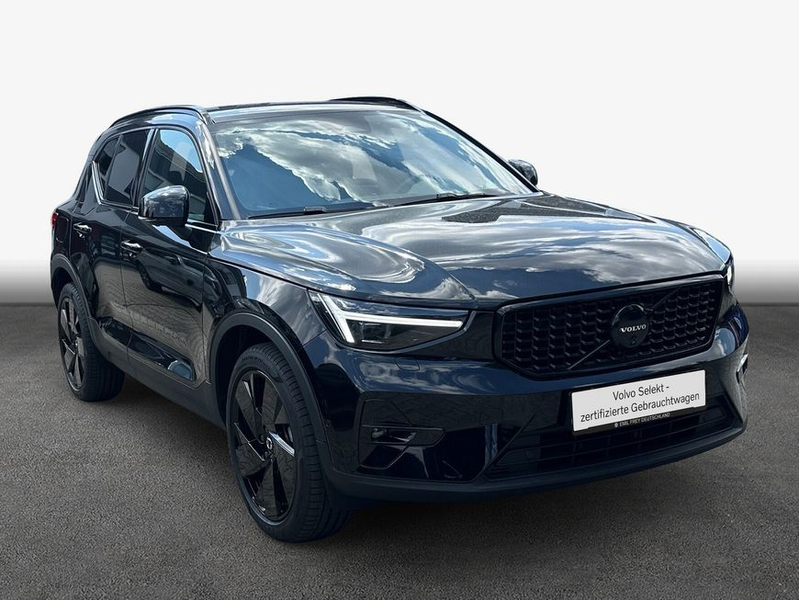 Volvo XC40 XC40 B3 B DKG Plus Black Edition — photo 3