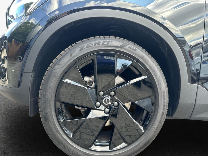 Volvo XC40 XC40 B3 B DKG Plus Black Edition — photo 13