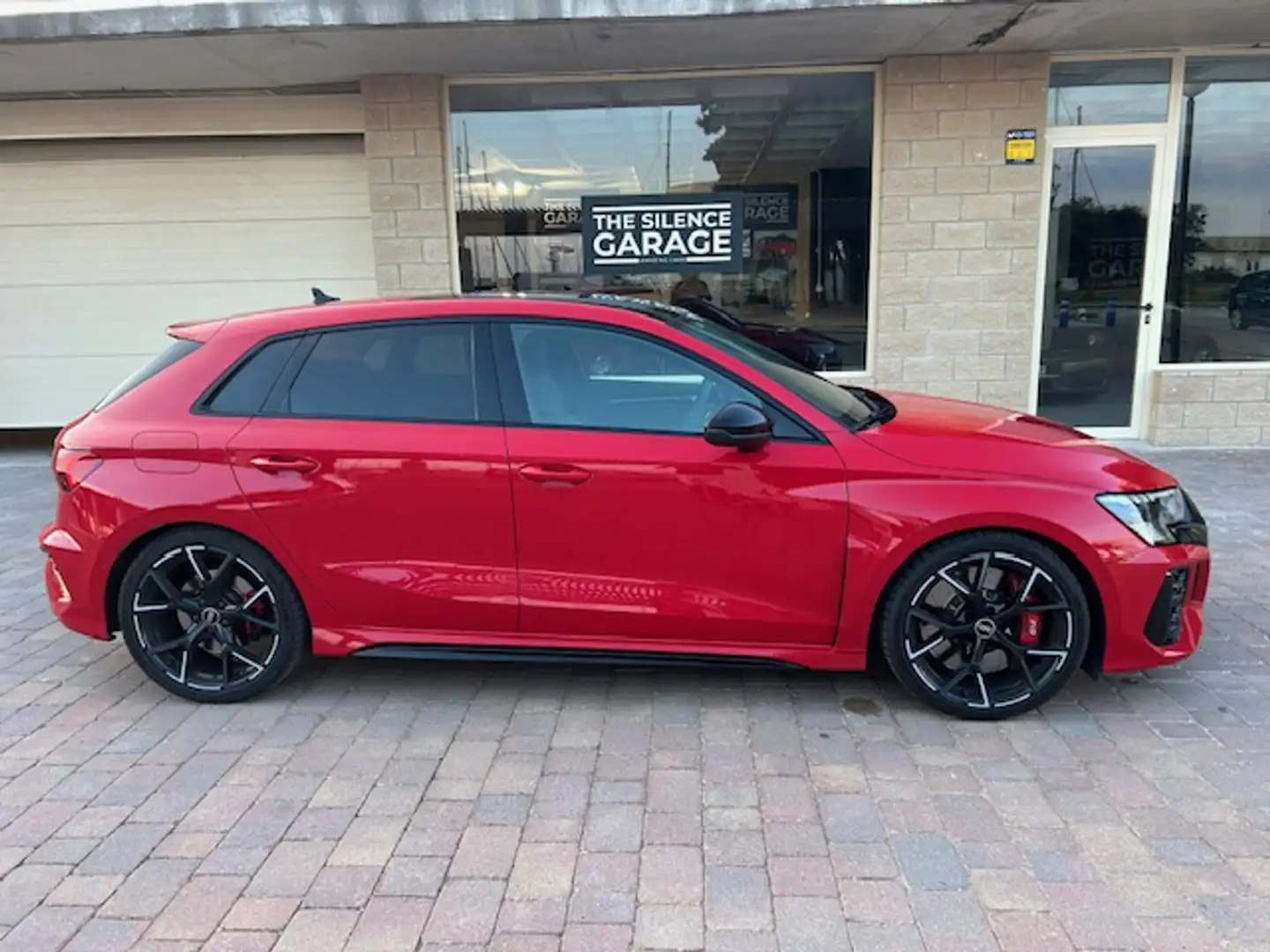 Audi RS3 Sportback quattro S tronic 294kW Rouge - 2