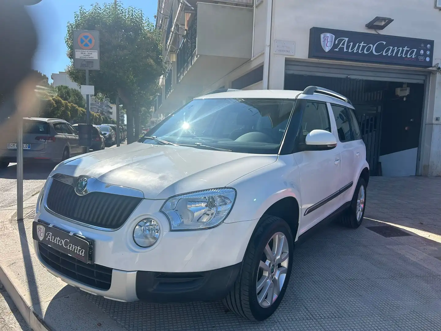 Skoda Yeti Yeti 2.0 tdi Ambition (adventure) 140cv - 1