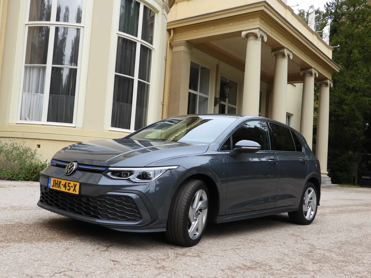 Volkswagen Golf GTE 1.4 eHybrid Grijs - 2