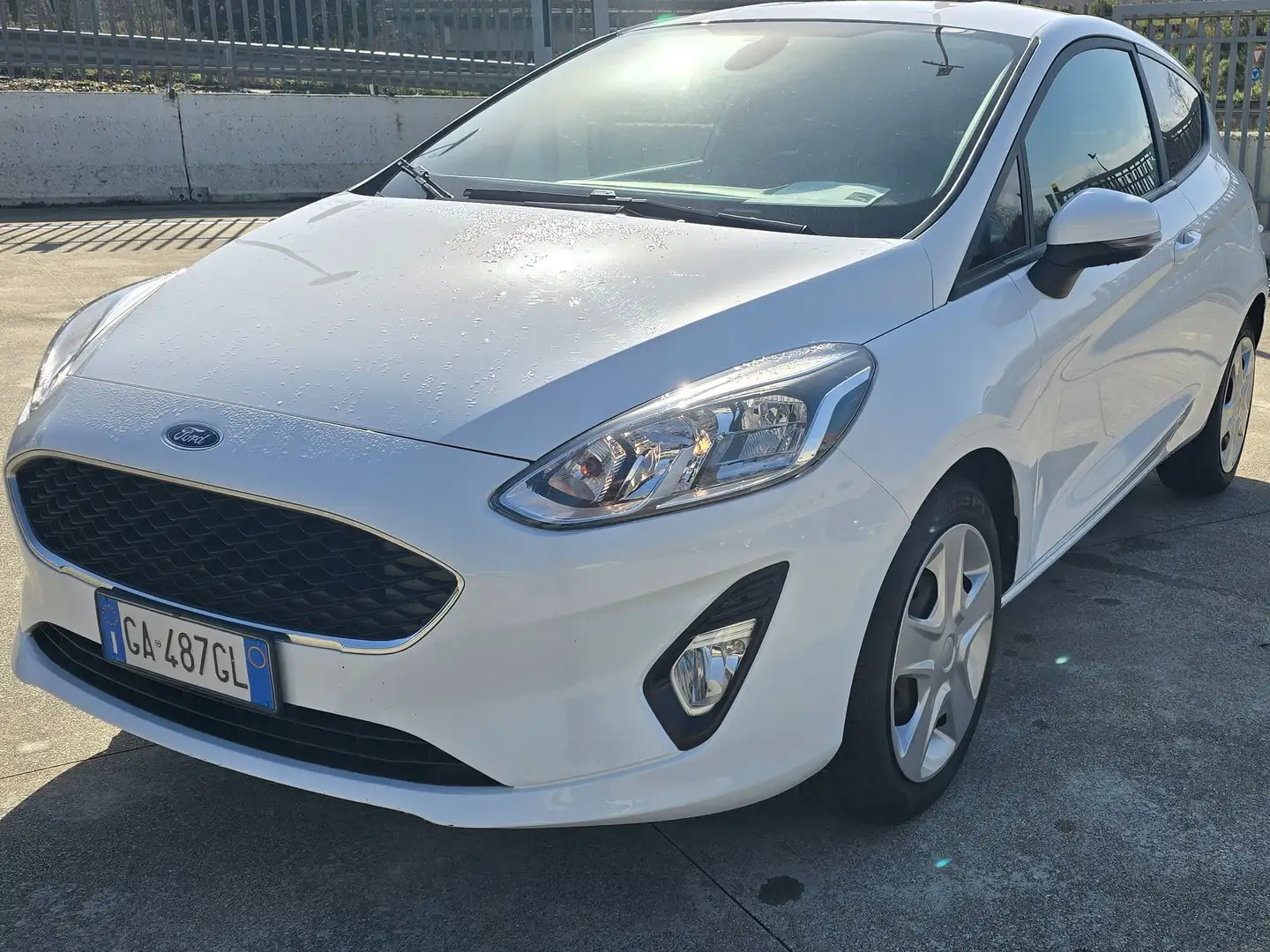 Ford FIESTA VAN Blanc - 2