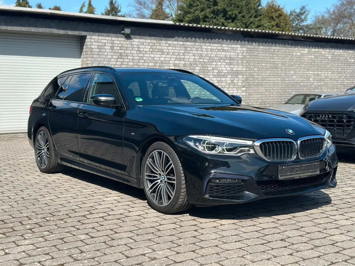 BMW 530 d Touring  M-Sport*Leder*E-Sitze*Kamera* Noir - 1