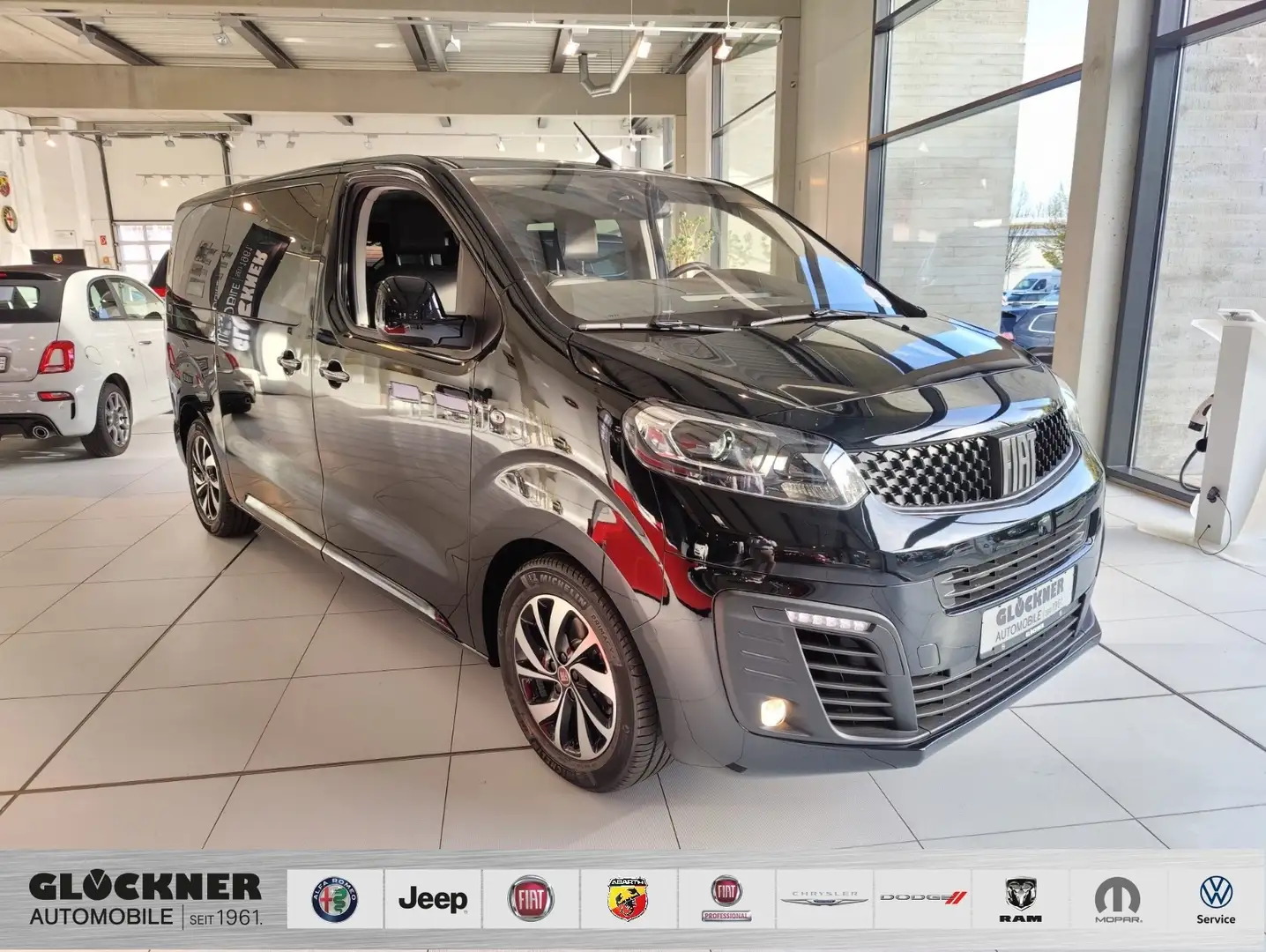 Fiat Ulysse Lounge L2 75kWh Schwarz - 1