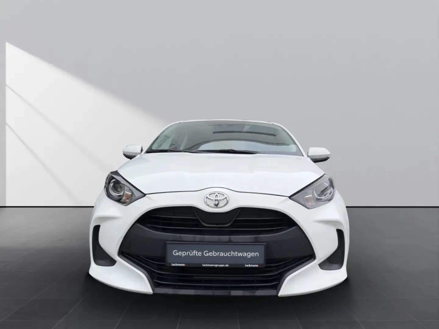 Toyota Yaris 1.0 Comfort*Klima*Kamera*CarPlay*Android* Weiß - 2