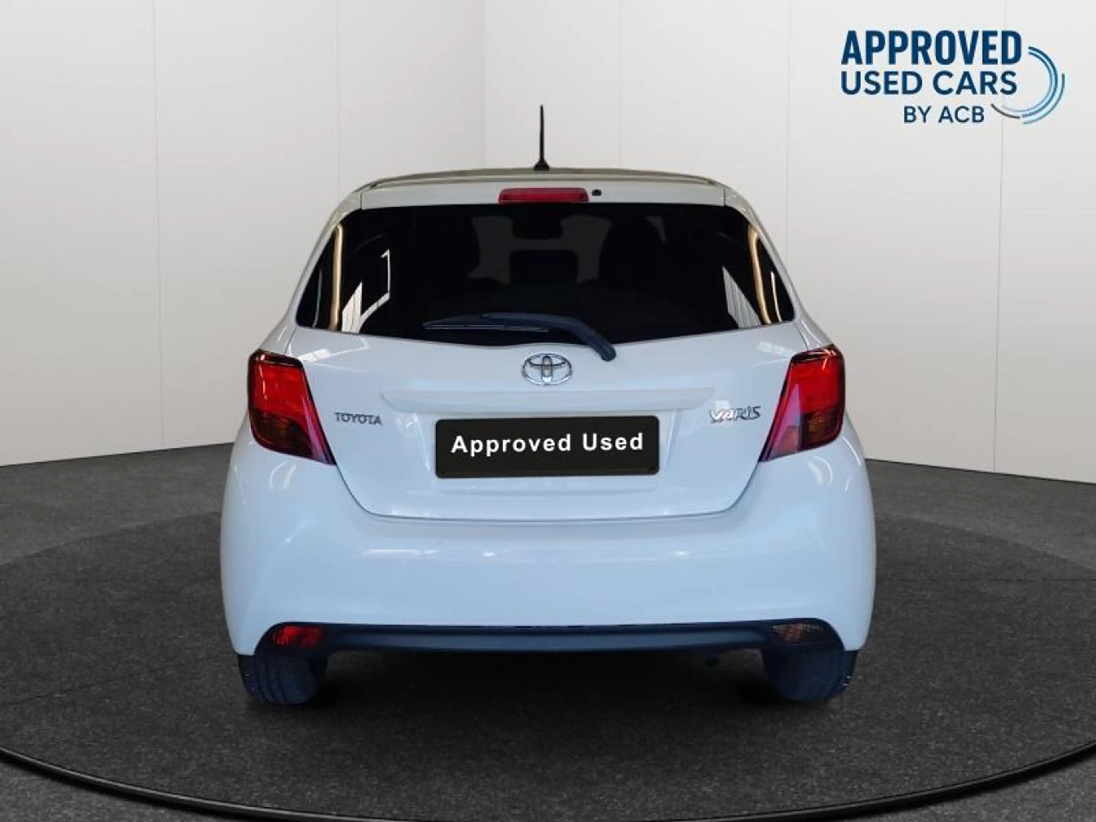 Toyota Yaris Active & Pack Live2 — photo 4