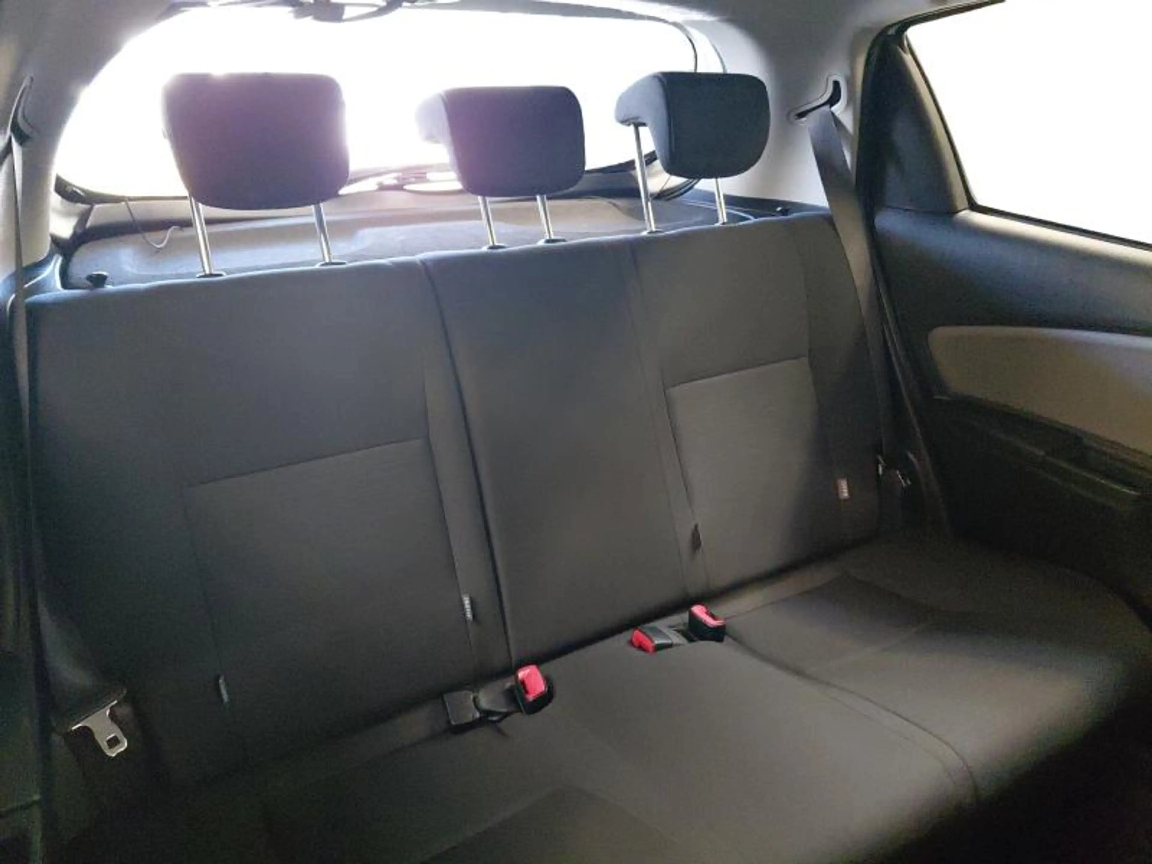 Toyota Yaris Active & Pack Live2 — photo 18