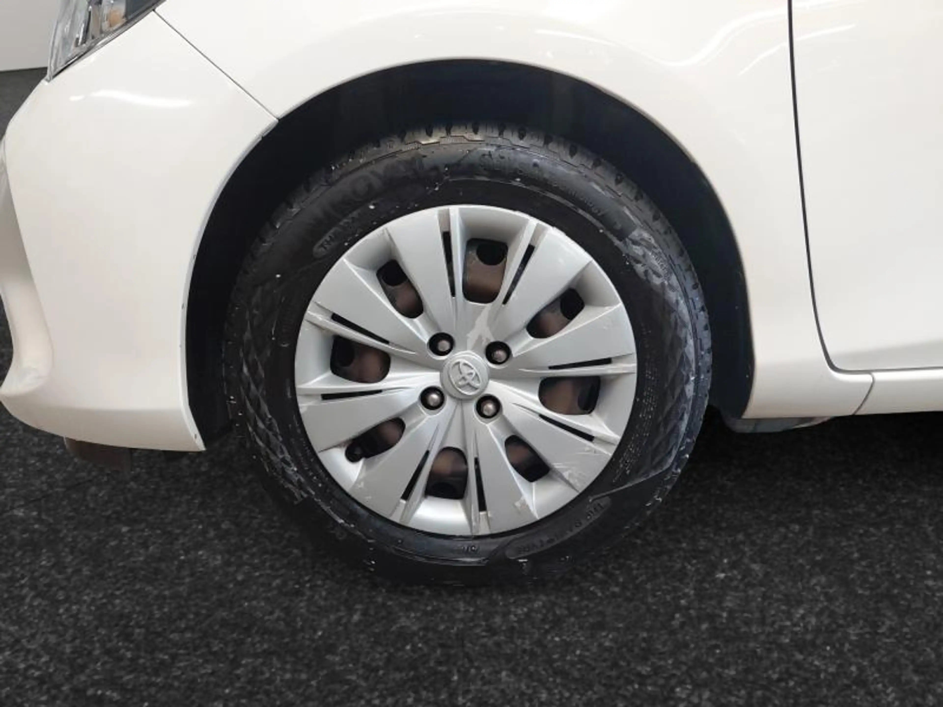 Toyota Yaris Active & Pack Live2 — photo 9