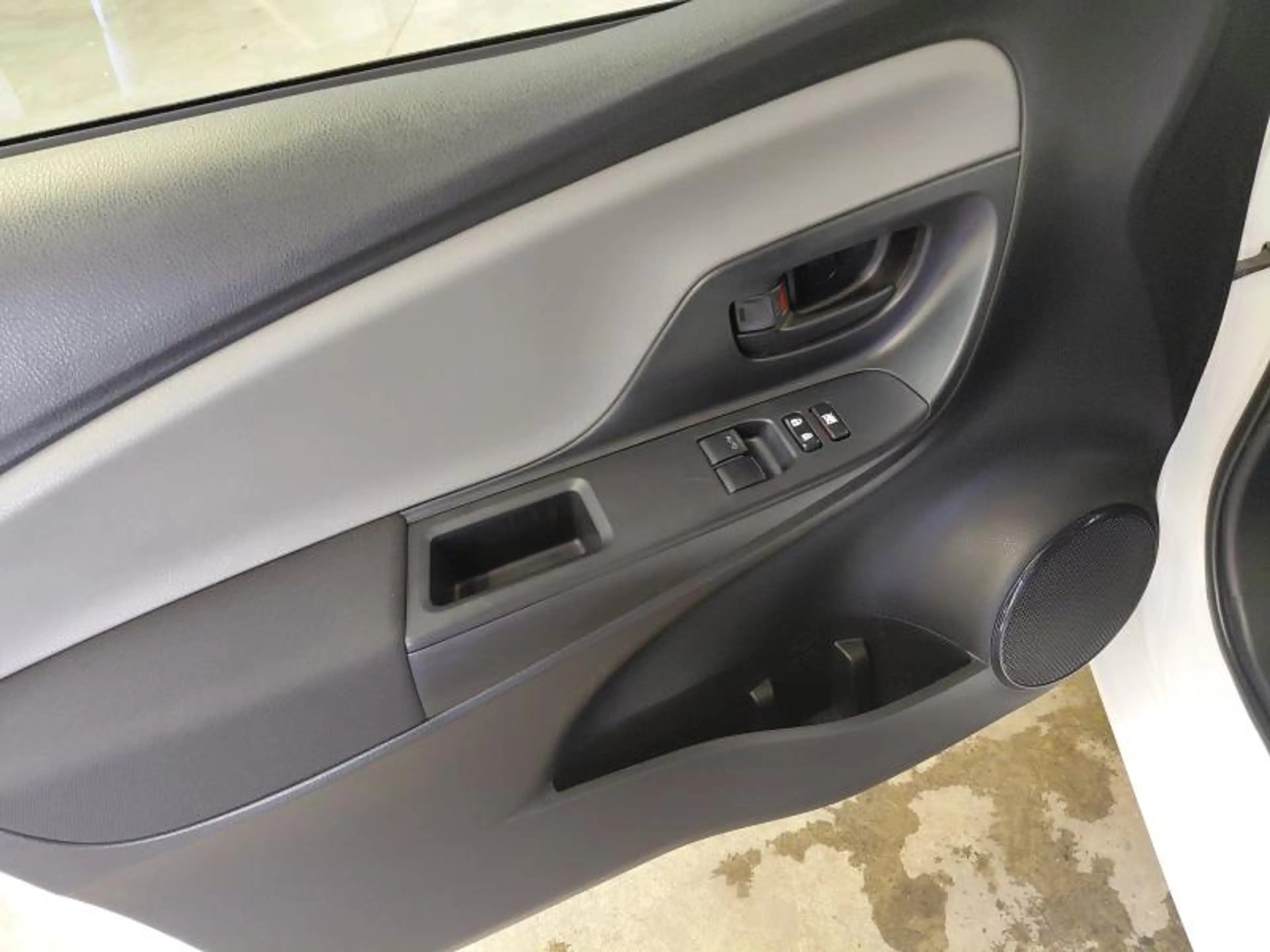 Toyota Yaris Active & Pack Live2 — photo 11
