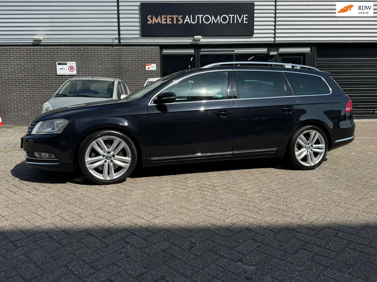 Volkswagen Passat Variant 3.6 V6 FSI 4Motion Highline,Automaat,Pano, Zwart - 1