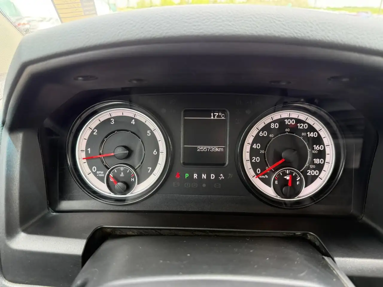 RAM 1500 снимка RAM 1500