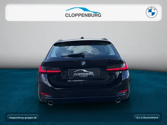 BMW 3 Series view 4