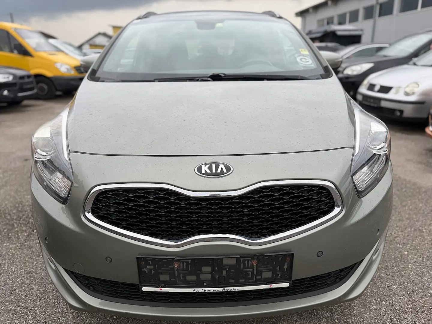 Kia Carens Grau - 2