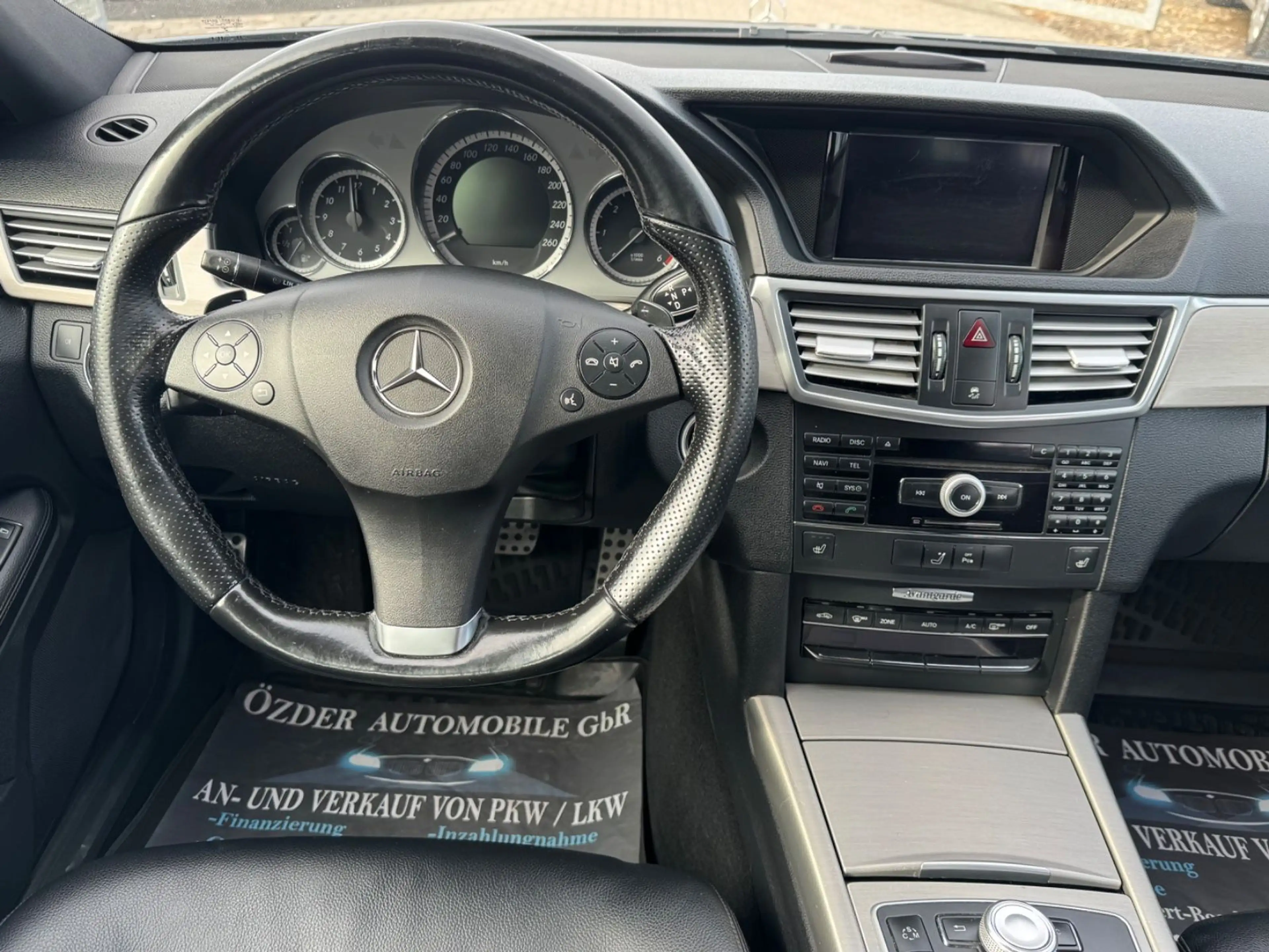 Mercedes-Benz E 350 CDI Avantgarde BlueEfficiency+Finanzierung — photo 12