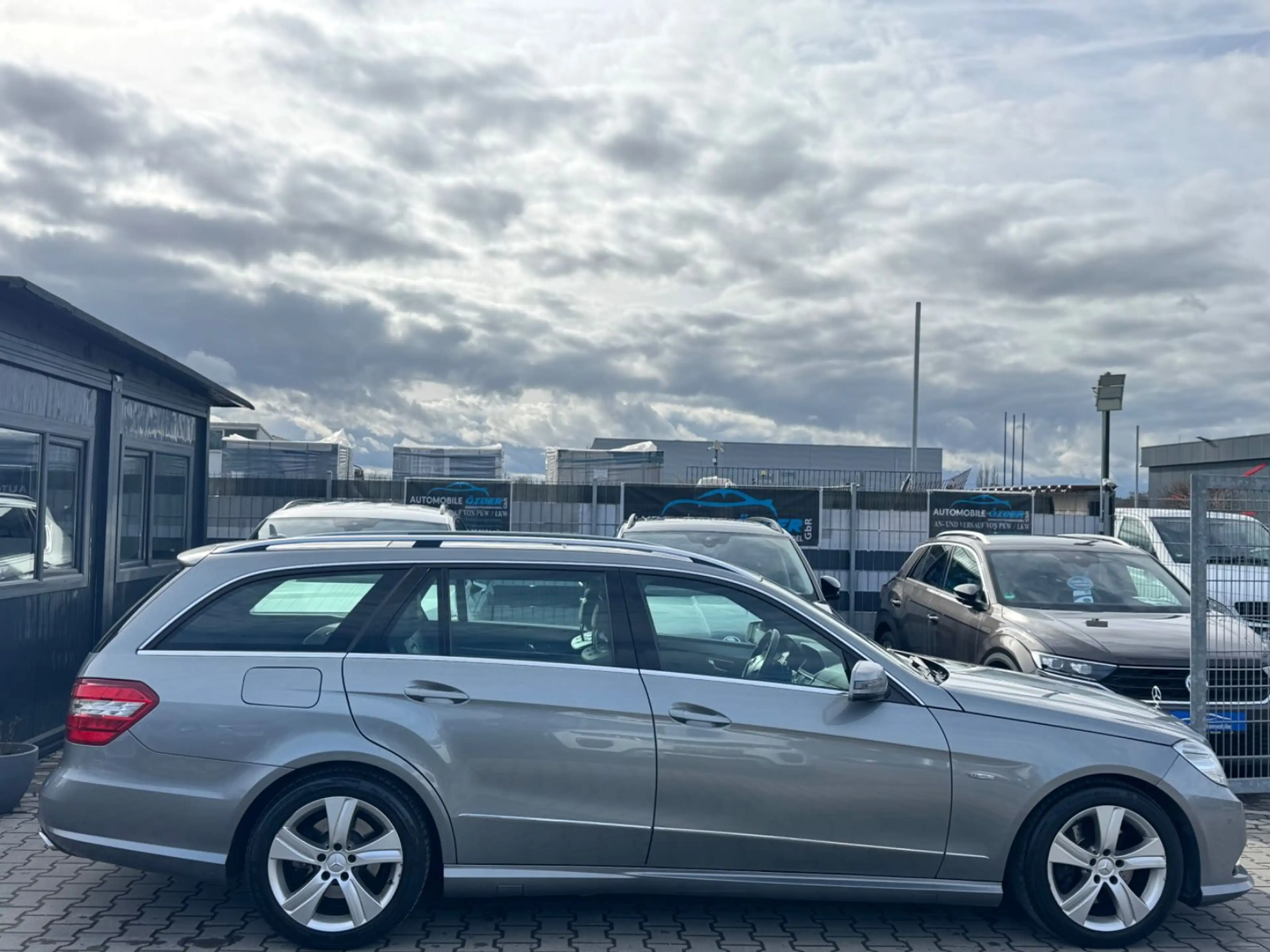 Mercedes-Benz E 350 CDI Avantgarde BlueEfficiency+Finanzierung — photo 9