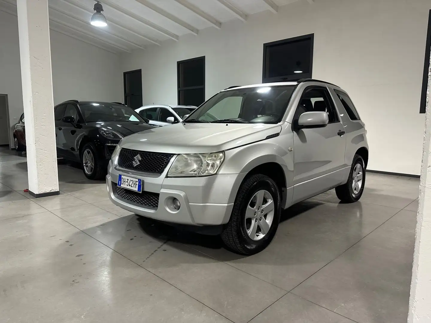 Suzuki Grand Vitara Grand Vitara 1.6 16V 3 porte Gris - 1