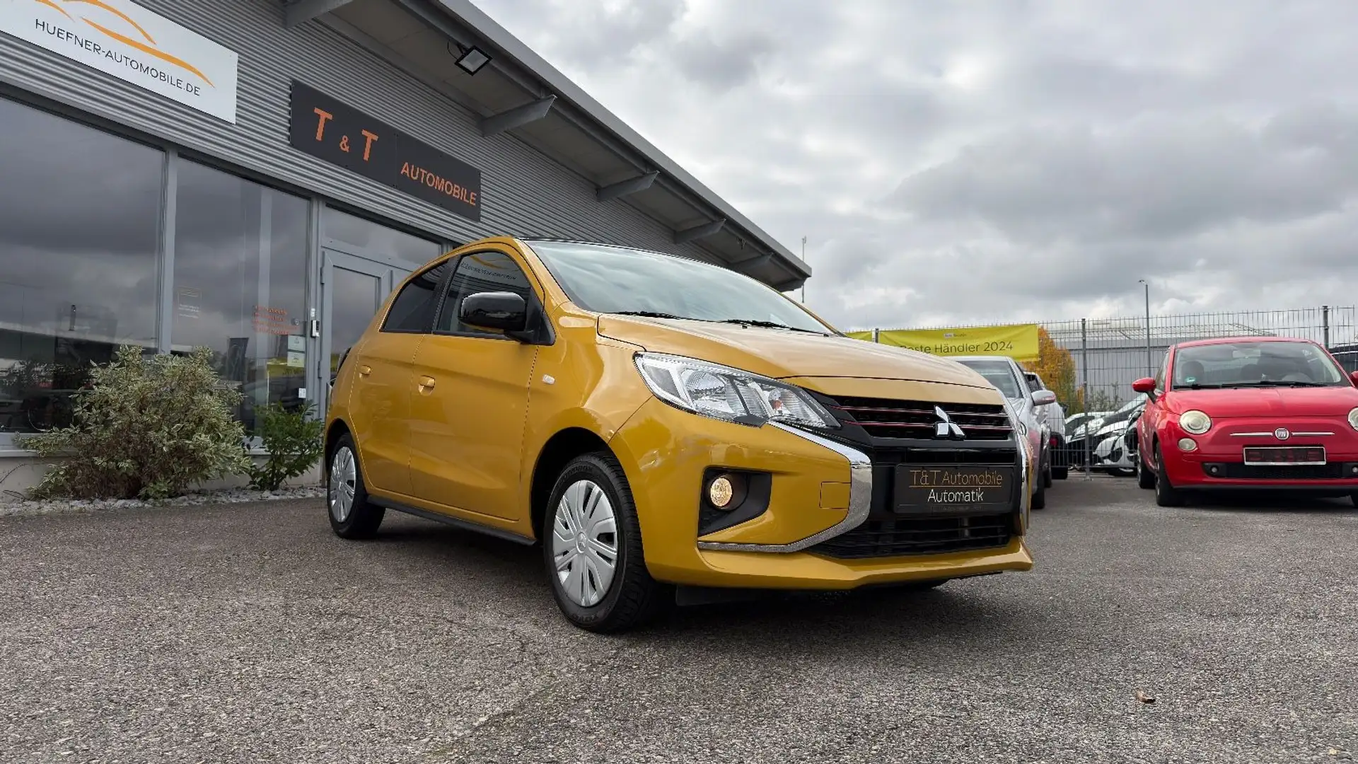 Mitsubishi Space Star Spirit+ Black Navi Sitzh CarPlay TÜV Gold - 1
