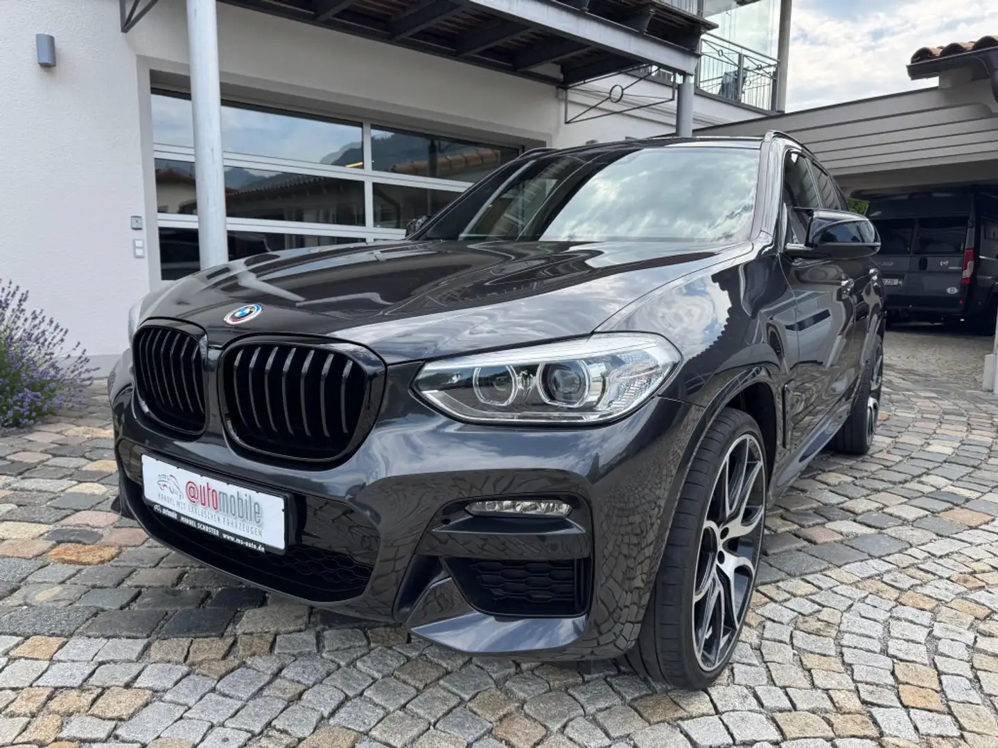 BMW X3 20d M-Sport|Pano|LED|HiFi|KomfZug|HUD|AHK|22 Grijs - 1
