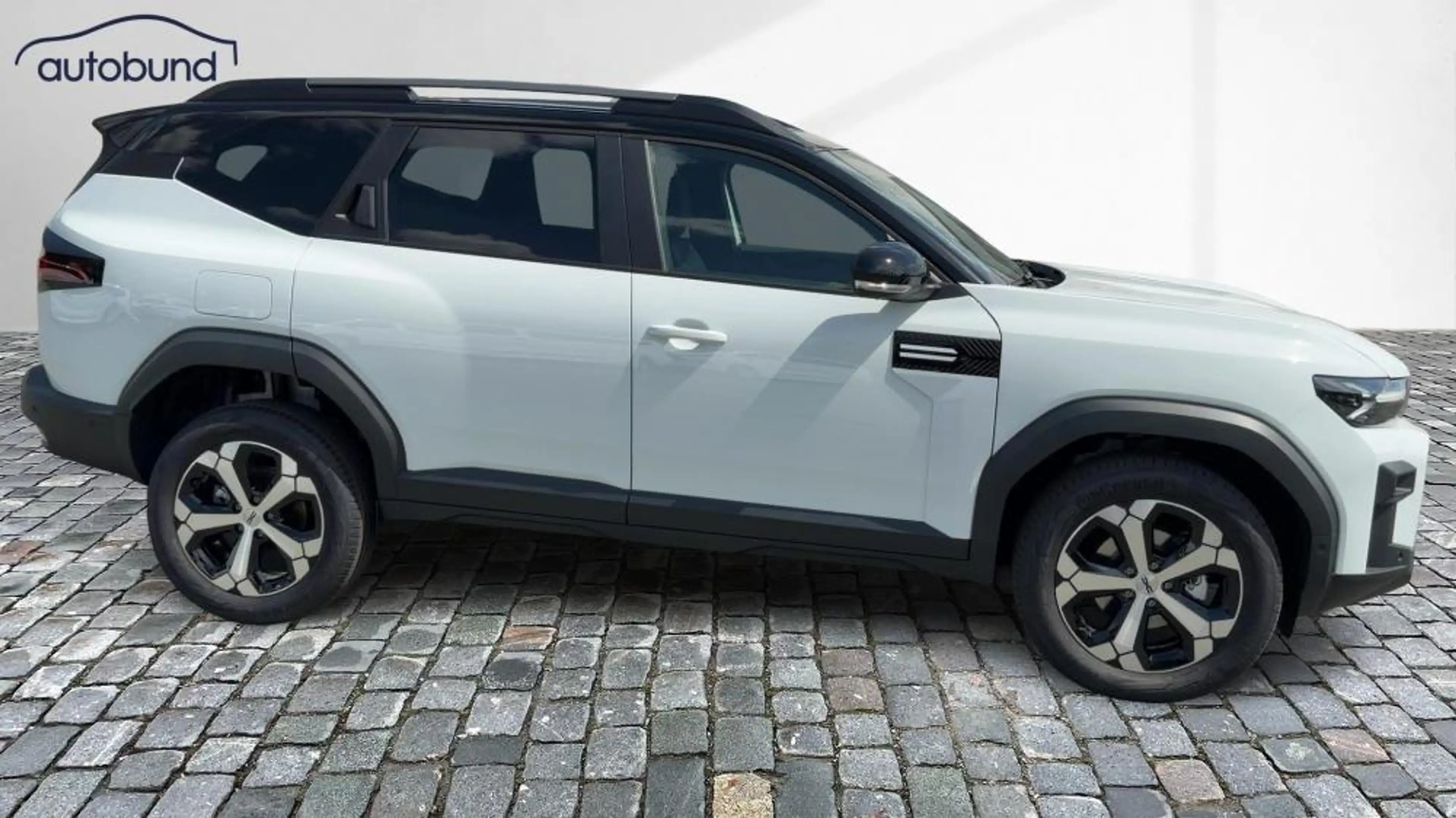 Dacia Bigster 1,2 TCE (MHEV) 140 Celebration Alu KA LED Link — photo 4