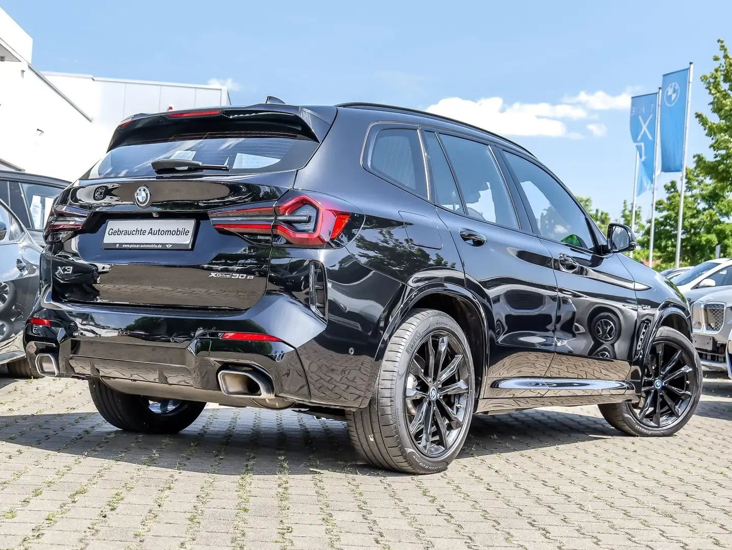 BMW X3 xDrive30e M Sport Laser HuD DA PA+ DAB Memory Noir - 2