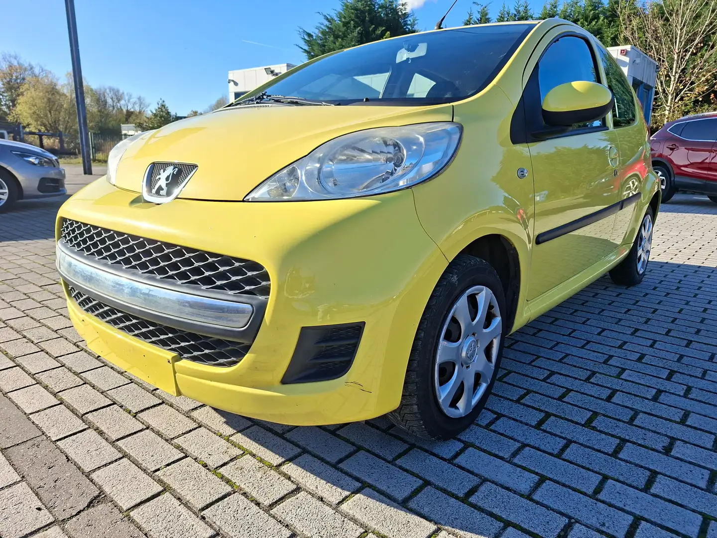 Peugeot 107 107 70 Urban Style | 12 maanden garantie | Geel - 1