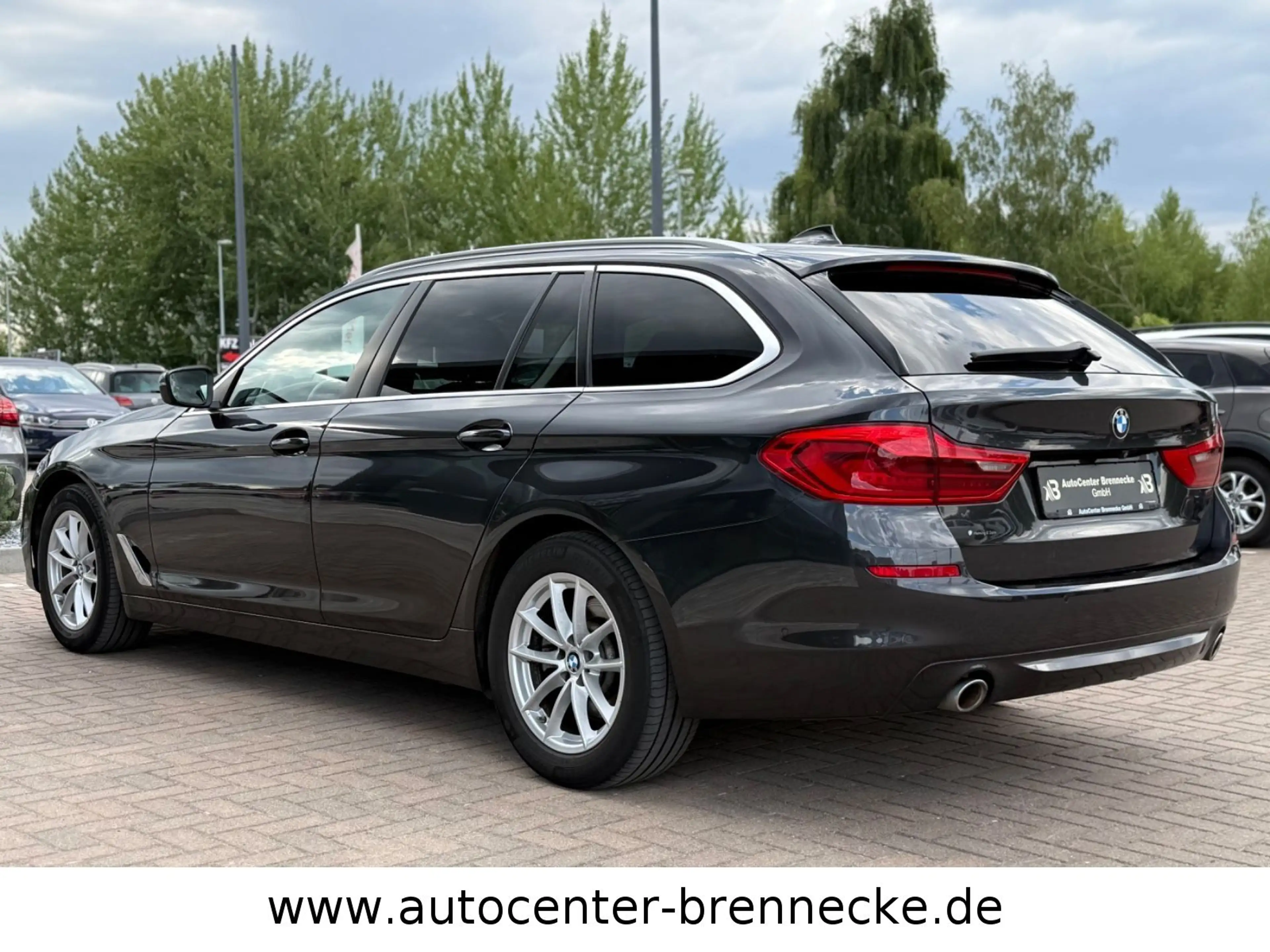 BMW 520 d Touring xDrive*HUD*ACC*AHK*360°* — photo 7