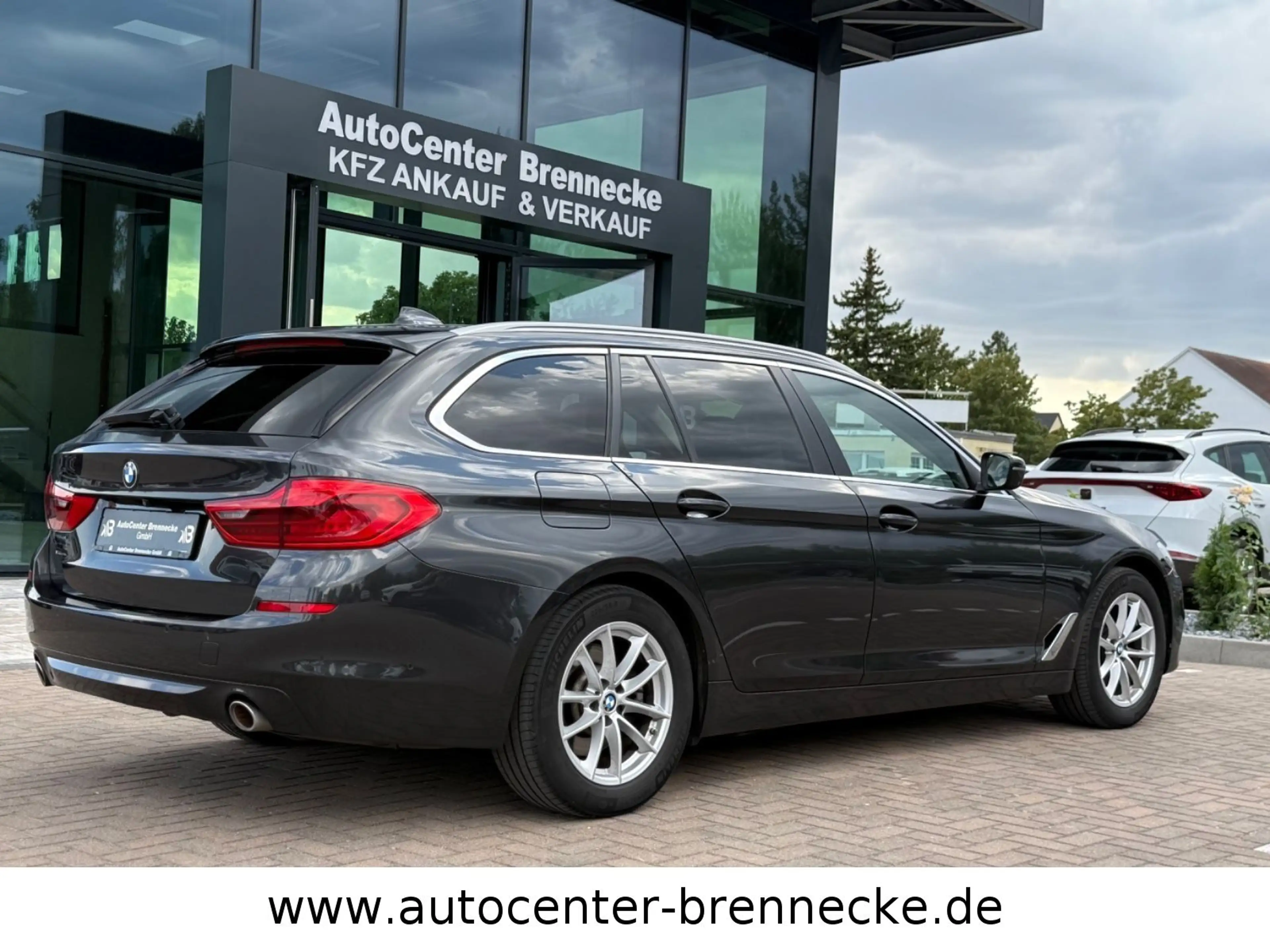 BMW 520 d Touring xDrive*HUD*ACC*AHK*360°* — photo 5