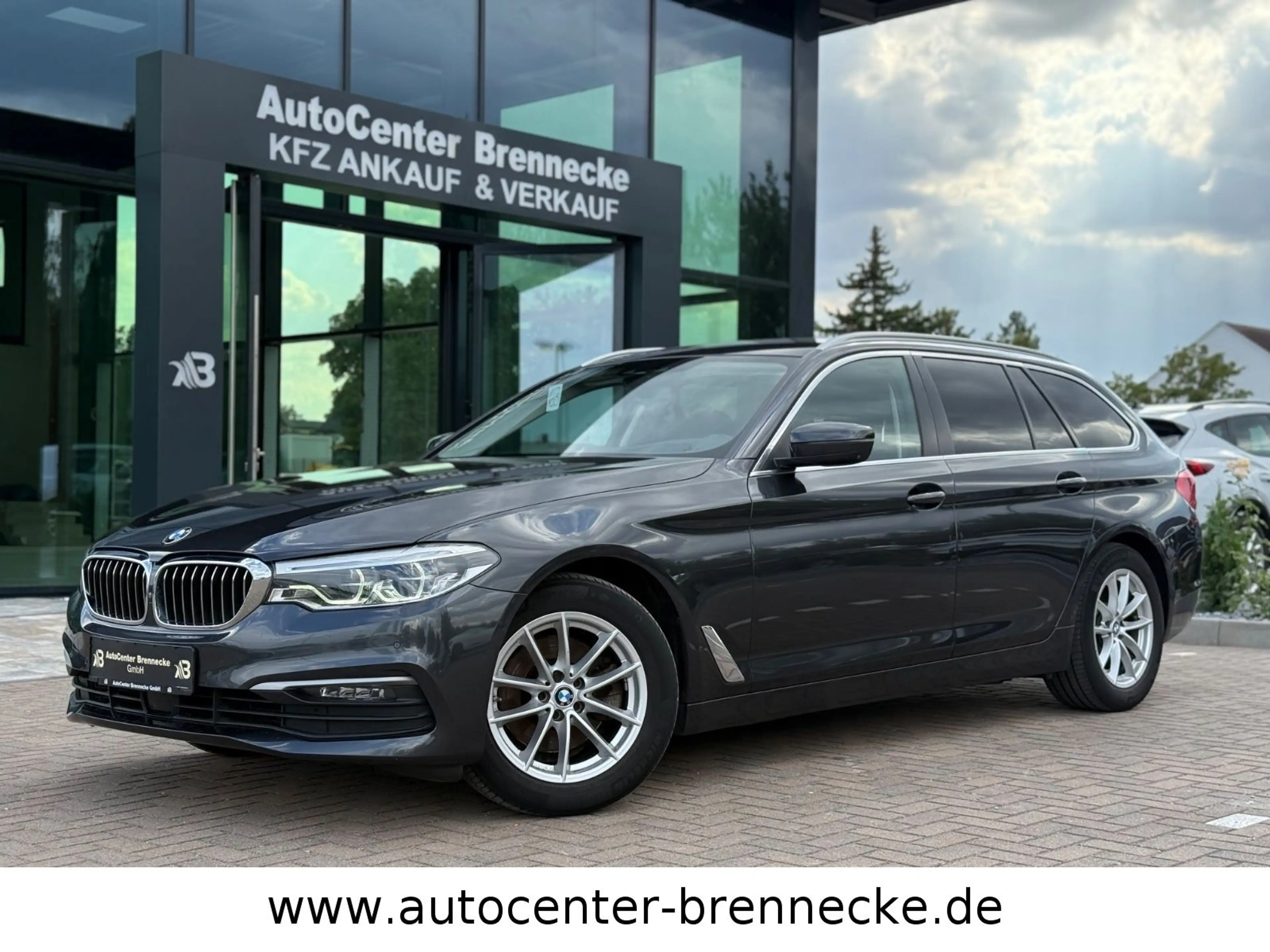 BMW 520 d Touring xDrive*HUD*ACC*AHK*360°* — photo 2