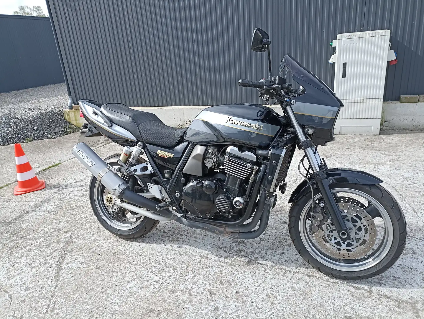 Kawasaki ZRX 1100 Siyah - 1