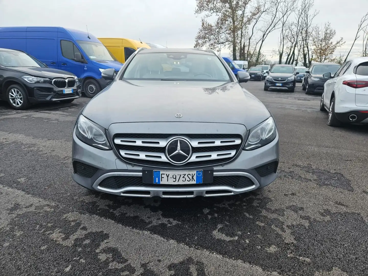 Mercedes-Benz E 400 SW All-Terrain d Premium Plus 4matic auto FY973SK Gris - 2