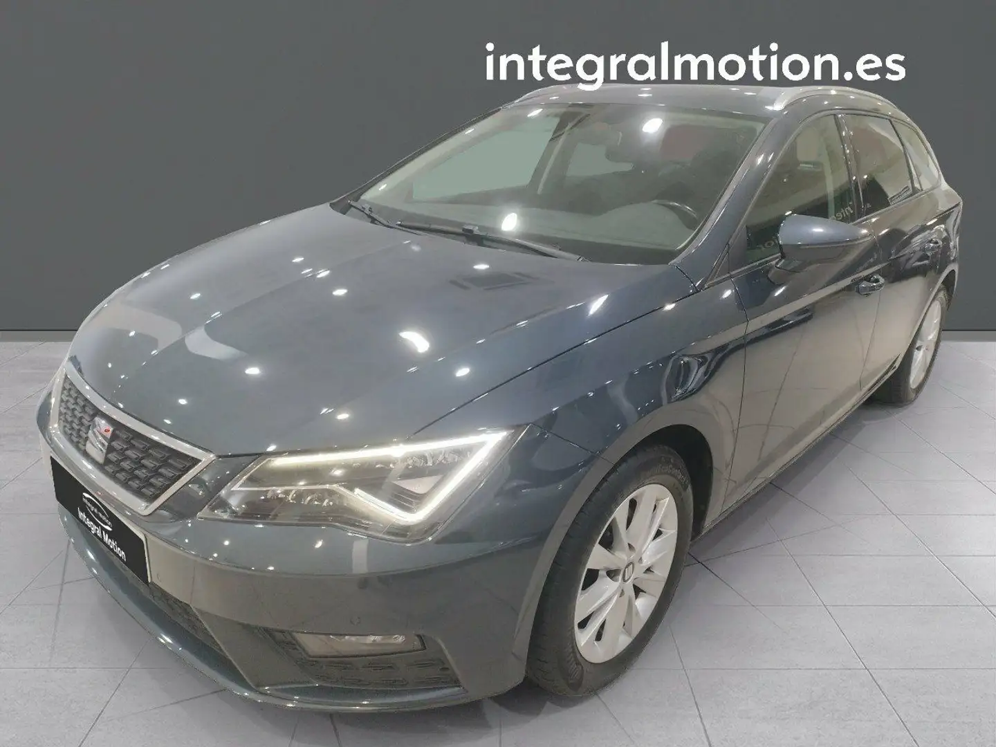 SEAT Leon ST 1.5 TGI 130 Gris - 1