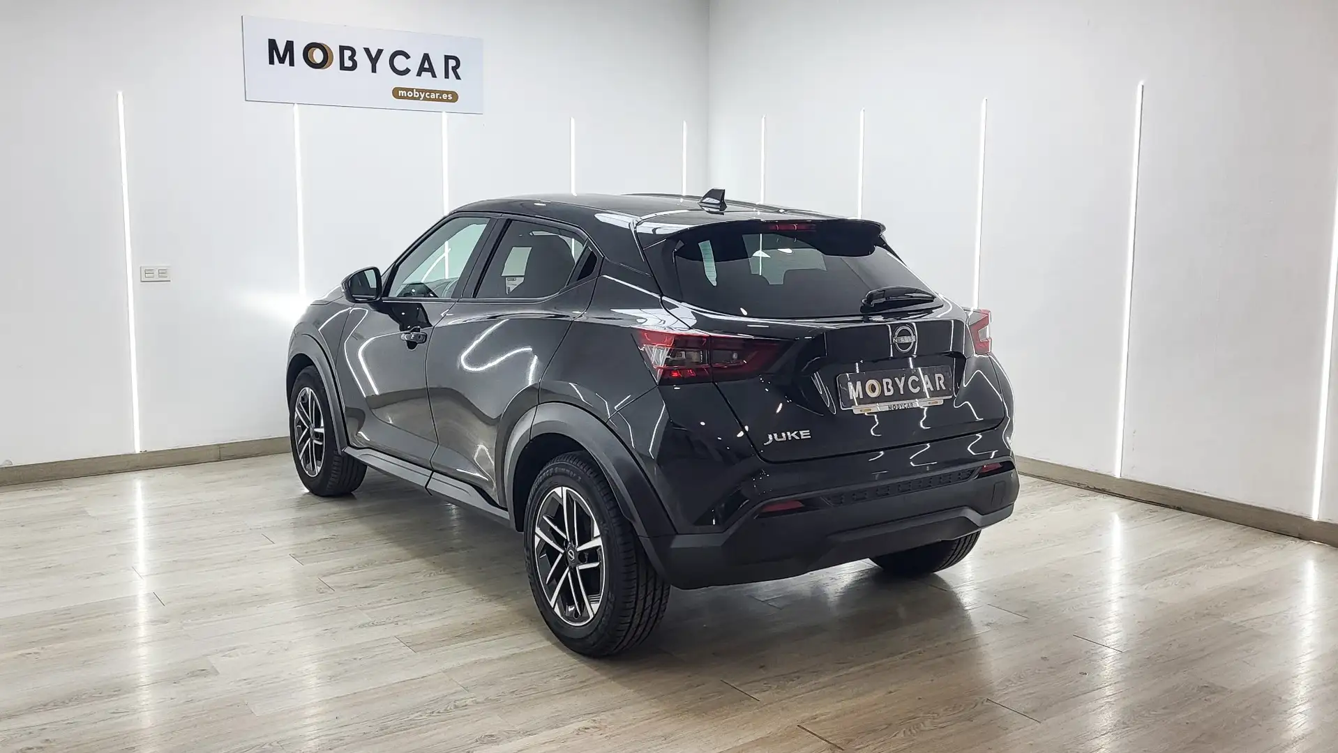 Nissan Juke 1.0 DIG-T N-Connecta 4x2 114 Negro - 2