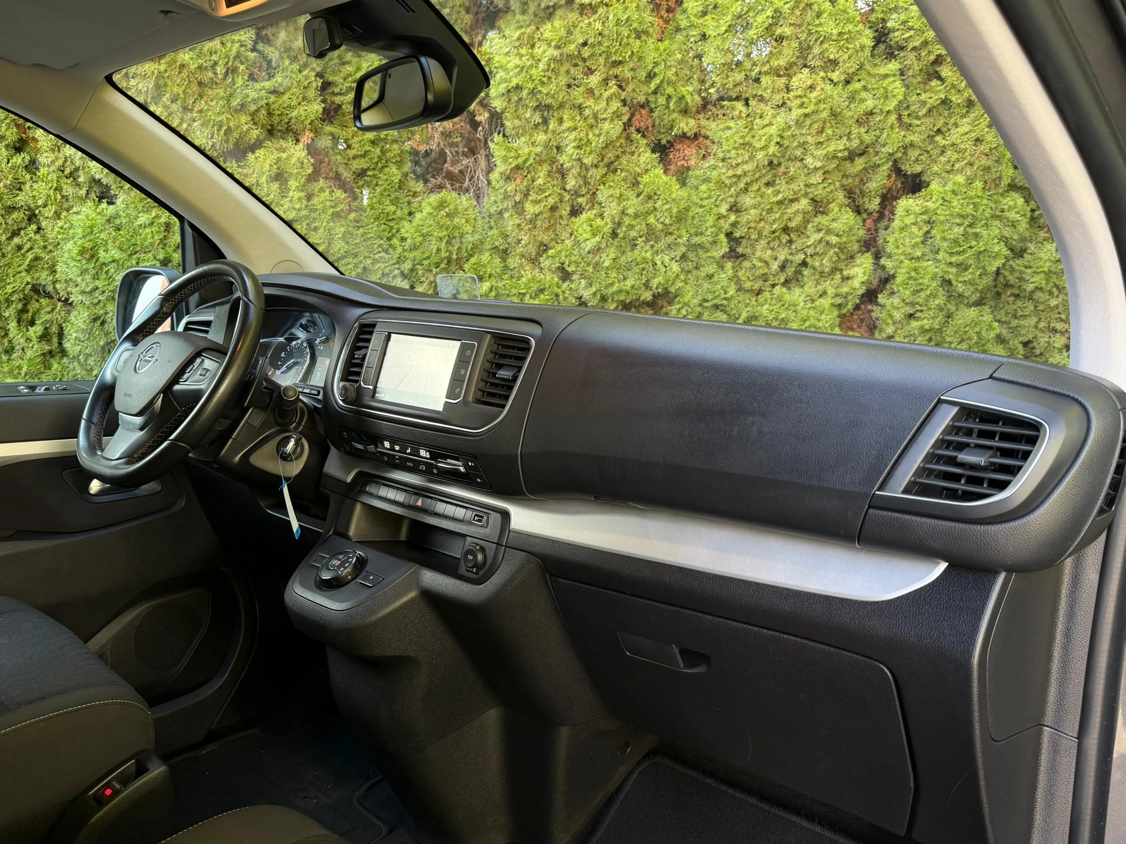Opel Zafira 2.0d L2 BI-XEN+NAV+SHZ+KAM+HuD+ACC+TOT+LM — photo 14