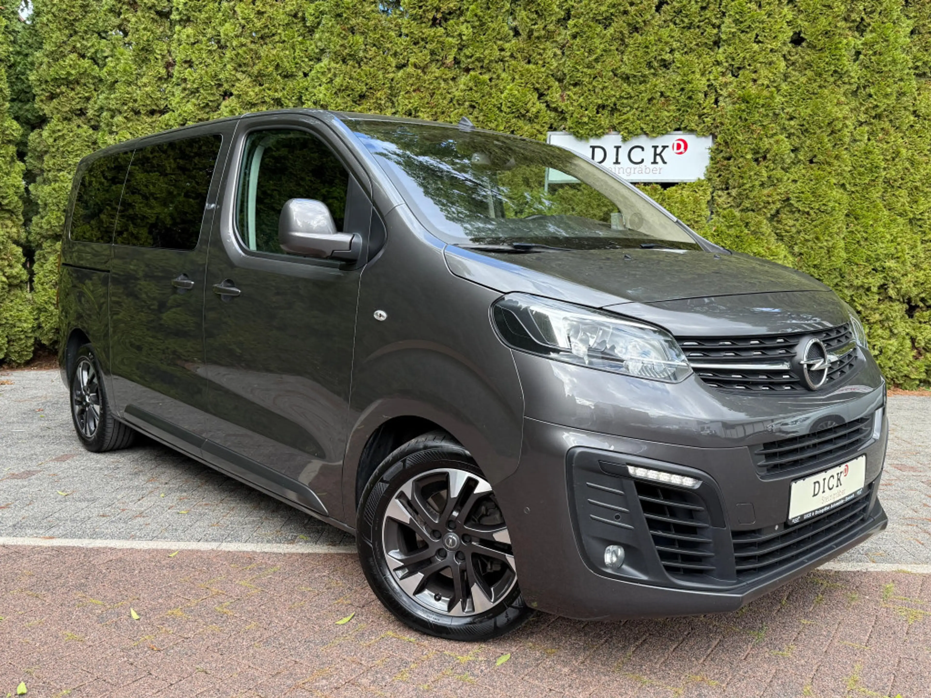 Opel Zafira 2.0d L2 BI-XEN+NAV+SHZ+KAM+HuD+ACC+TOT+LM