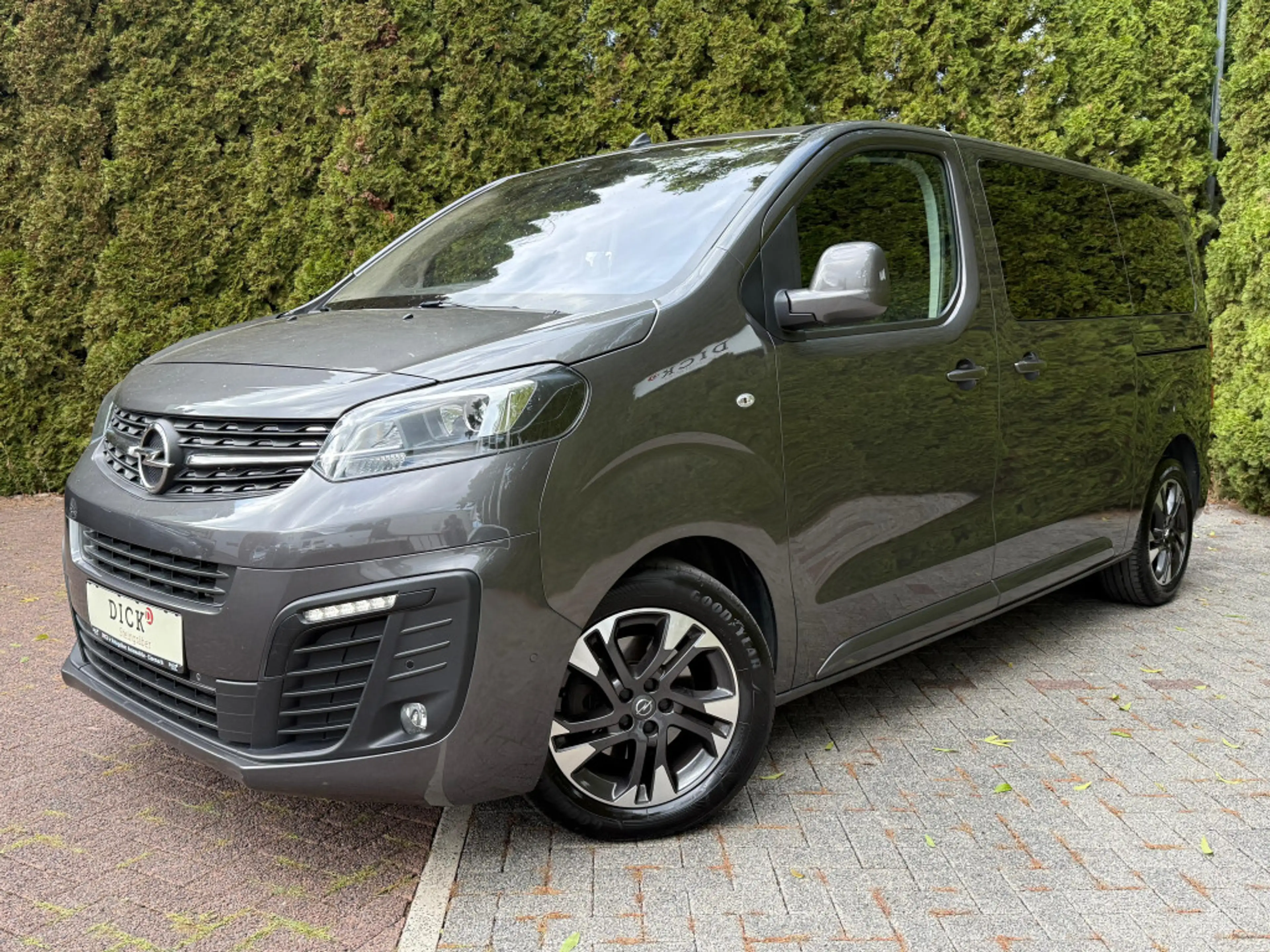 Opel Zafira 2.0d L2 BI-XEN+NAV+SHZ+KAM+HuD+ACC+TOT+LM — photo 3