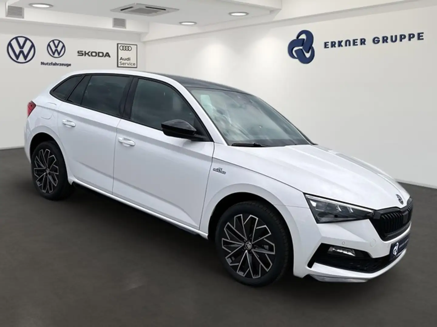 Skoda Scala 1.5 TSI DSG Monte Carlo +PANO+PDC+GRA+KLIMA+ Bílá - 2