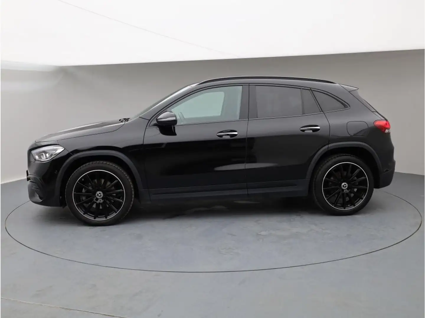 Mercedes-Benz GLA 250 e AMG Night Distr LEDLicht 20Zoll HUD Nero - 2