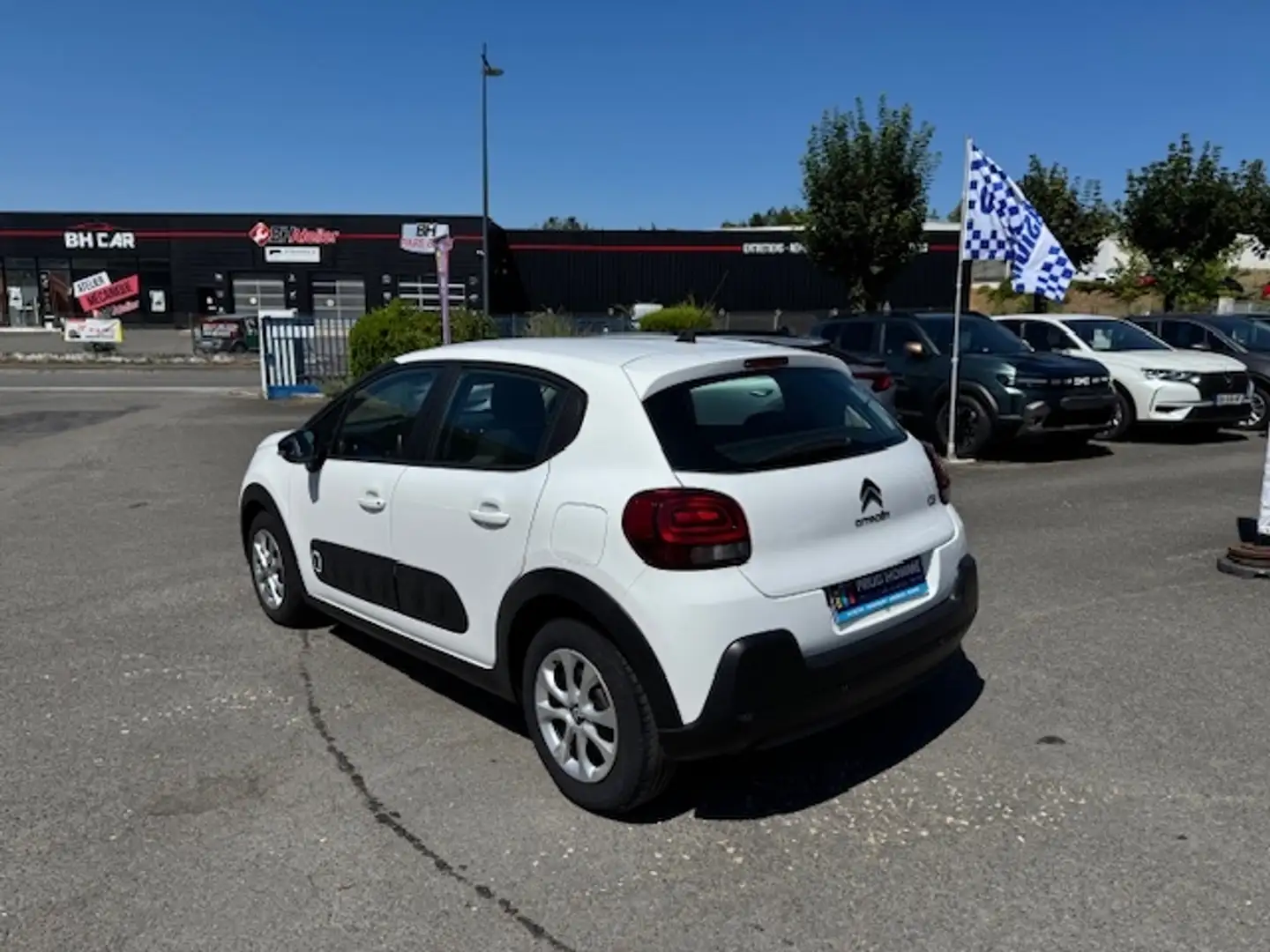 Citroen C3 1.6 BLUEHDI 100CH S\u0026S FEEL BUSINESS Blanc - 2