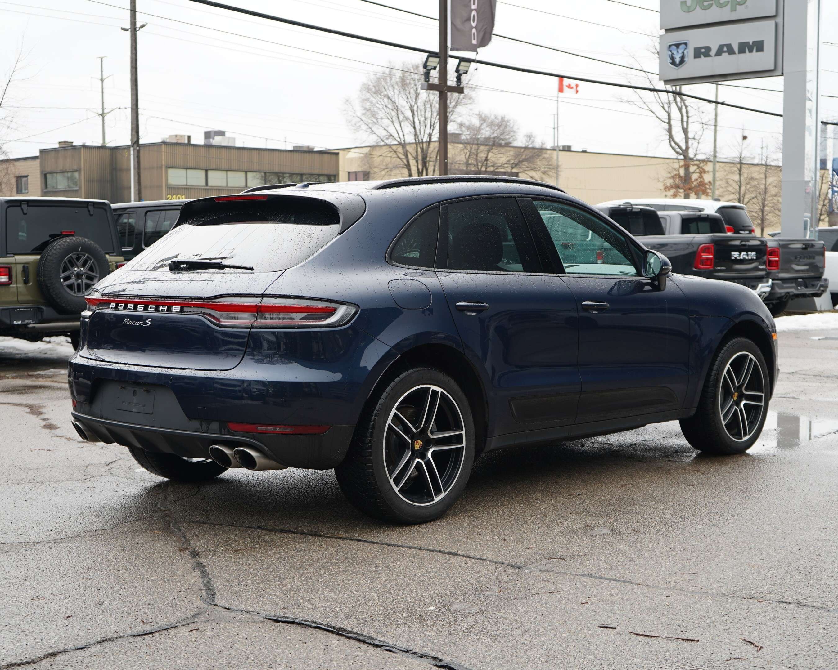 2019 Porsche Macan S alt 5