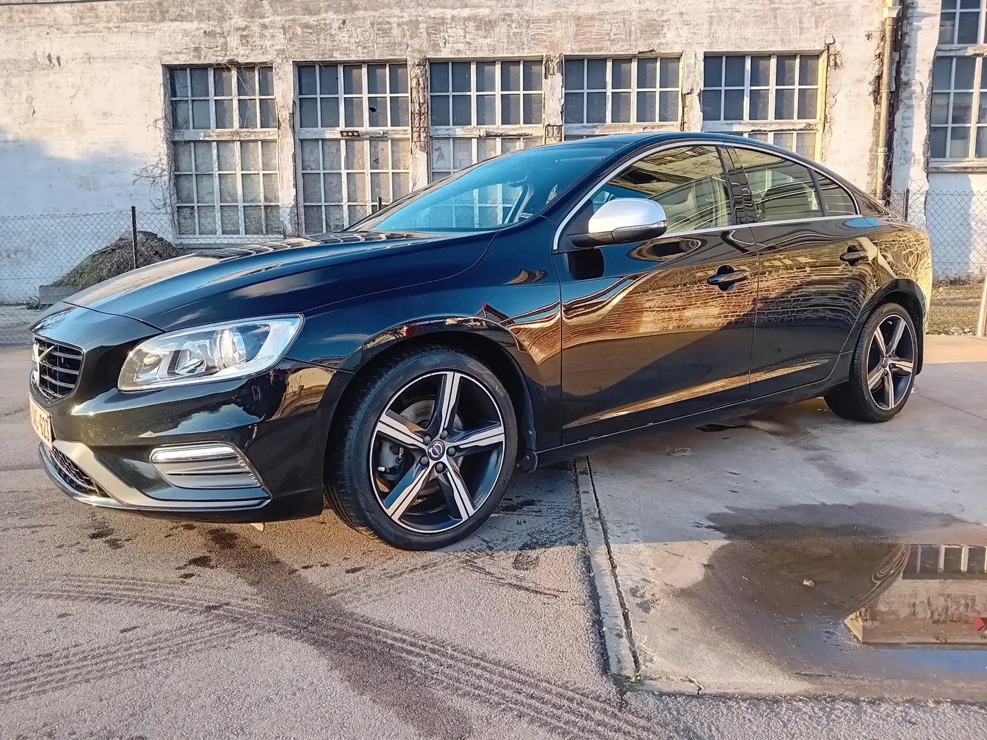 Volvo S60 D2 120 ch Stop&Start R-Design - 2