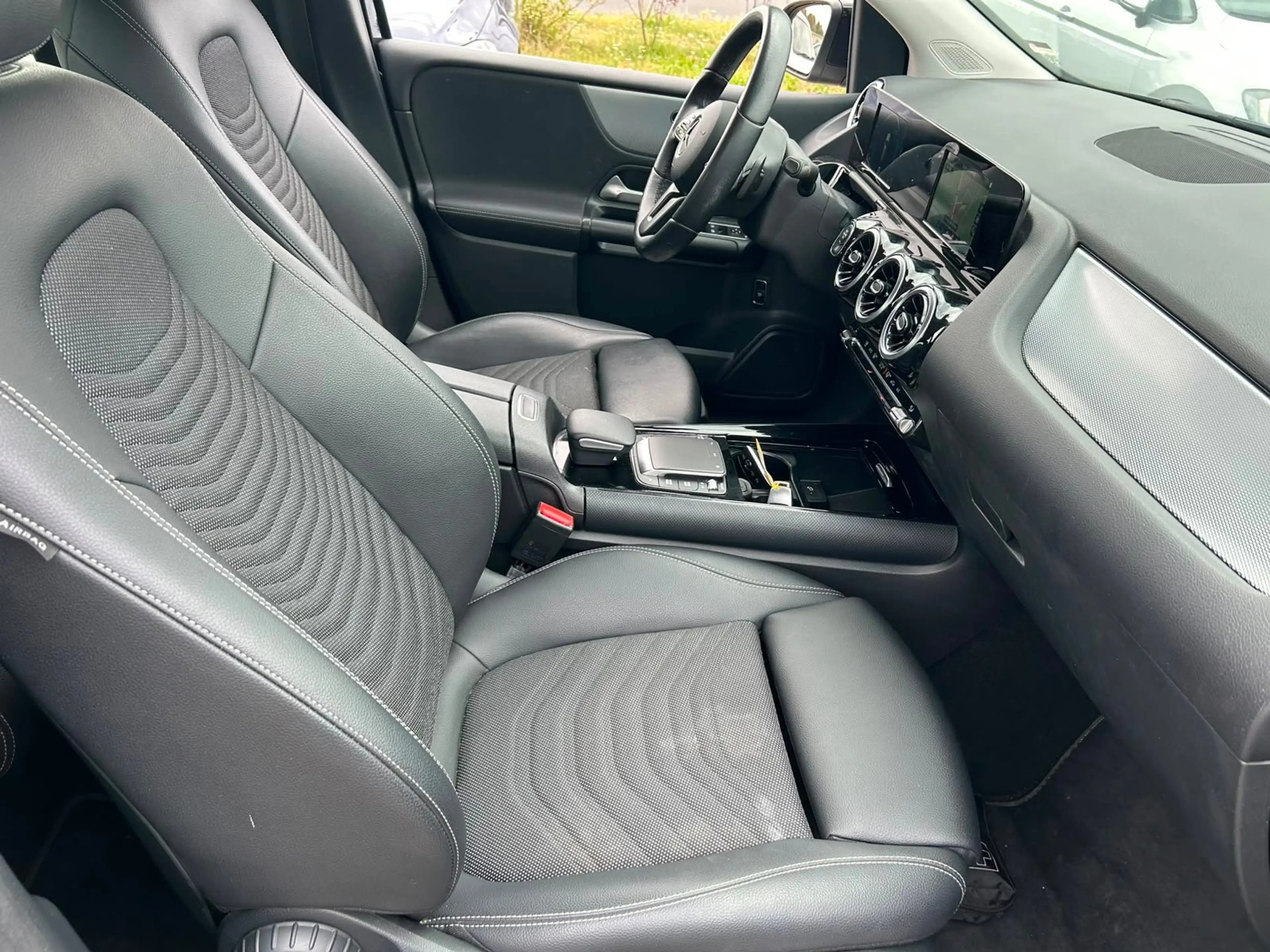 Mercedes-Benz B 180 B 180 d (247.003) — photo 3