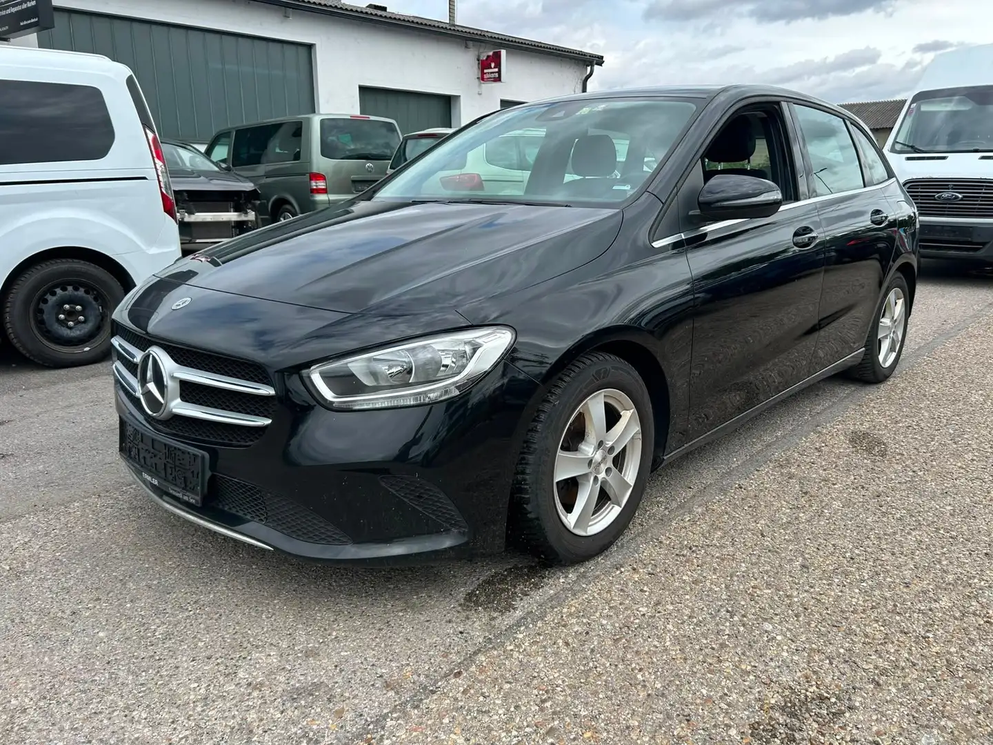Mercedes-Benz B 180 B 180 d (247.003) Schwarz - 1