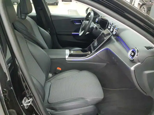 Mercedes-Benz C-Class view 7