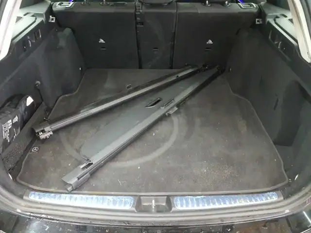 Mercedes-Benz C-Class view 15